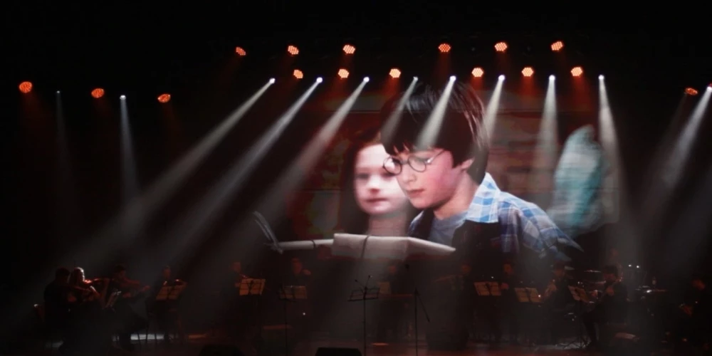 Фильмы о Гарри Поттере по мотивам романов британской писательницы Джоан Кэтлин Роулинг - одни из самых востребованных в истории кино. 