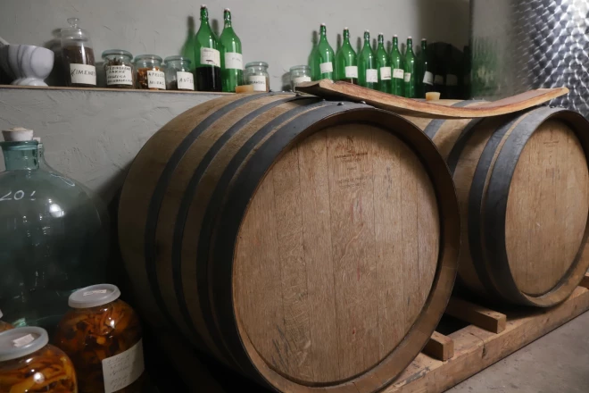 Latvijas vīns iegūst atpazīstamību kā “aukstā klimata vīns” (attēlā Zilvera vīdarītavā).