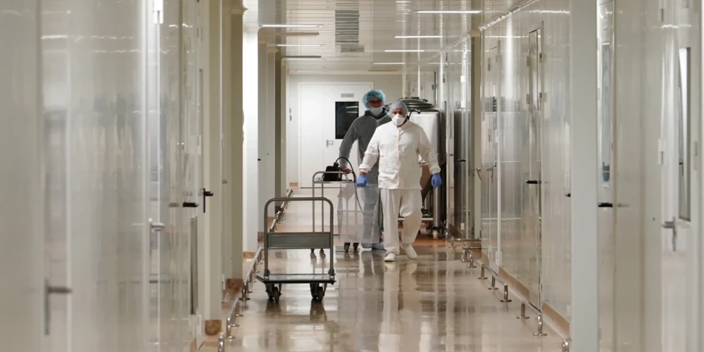 В Латвии больницы вводят карантинные меры из-за гриппа.