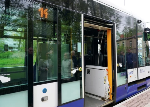 В Риге расширят льготы на общественный транспорт.