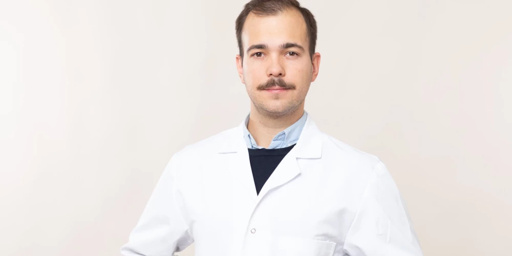 Paula Stradiņa klīniskās universitātes slimnīcas Plaušu slimību un torakālās ķirurģijas centra pneimonologs Rūdolfs Vilde.