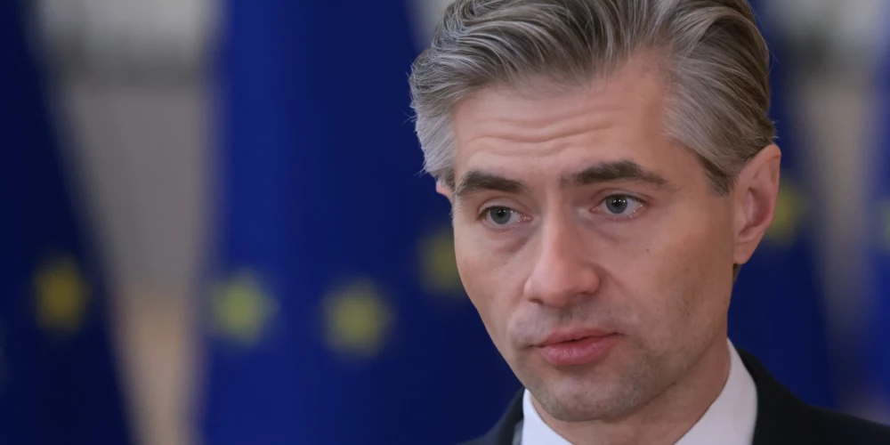  Uz Lietuvas Ārlietu ministriju izsaukts Baltkrievijas vēstniecības pilnvarotais lietvedis, kuram iesniegta protesta nota par Baltkrievijas īstenotajiem hibrīduzbrukumiem Lietuvai un par Eiropas Savienības pilsoņu un uzņēmumu īpašuma sagrābšanu.