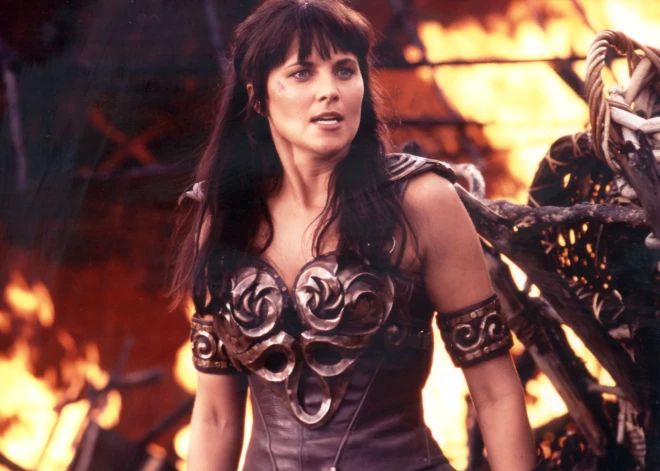 Vai vari atpazīt? Lūk, kā šodien izskatās seriāla “Ksena: Karotāju princese” zvaigzne Lūsija Lovlesa