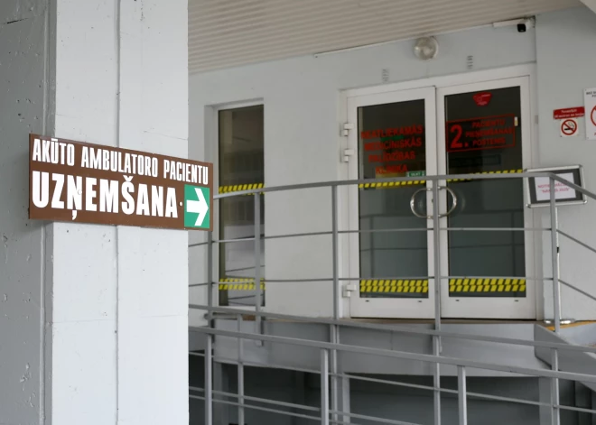 Līdz ar gripas epidēmiju izsludināta karantīna Daugavpils reģionālajā slimnīcā