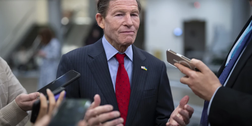 ASV senators Ričards Blūmentāls aicinājis atteikties no pašlaik apspriestā ASV "miera plāna".