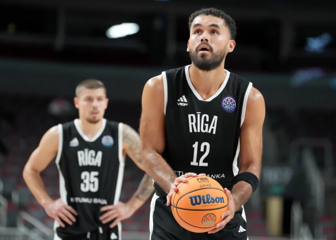 "VEF Rīga" izcīna savu pirmo uzvaru FIBA Čempionu līgā, saglabājot cerības sasniegt "play-in" kārtu