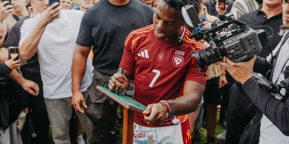 Феномен инфлюенсеров перестал быть чем-то маргинальным — он интегрировался как в коммерческую сферу, так и в государственный сектор.