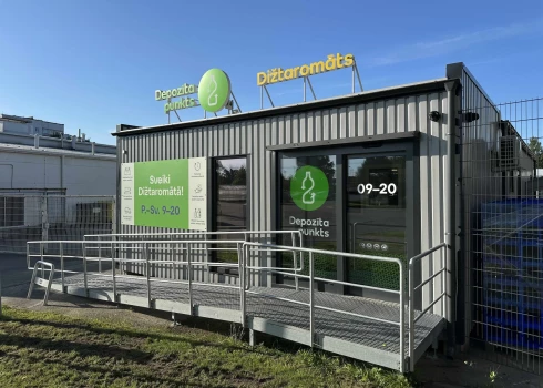 В мощном Dižtaromāts сдача 1000 единиц тары занимает примерно 10 минут – от момента разгрузки до получения депозитного купона.