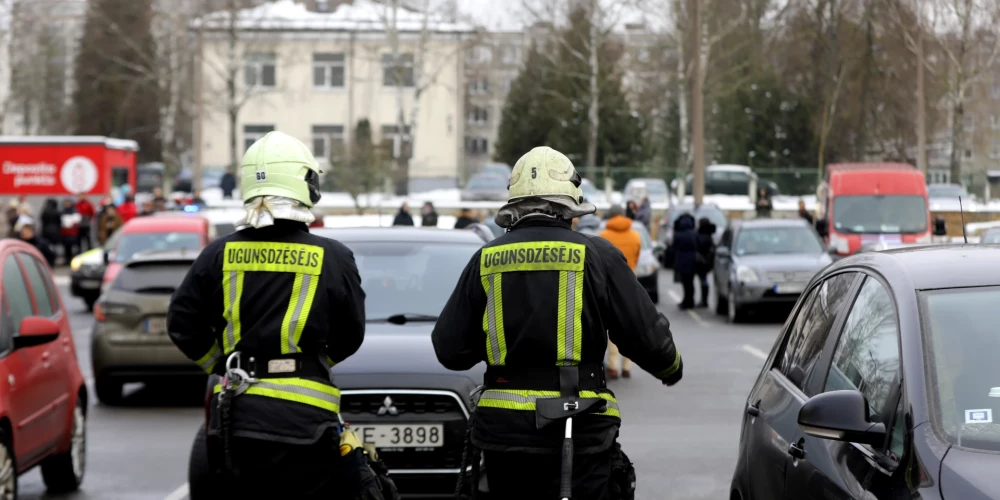 Latvijā ugunsdzēsējiem darba intervijās jautā viņu nostāju pret Ukrainas karu.