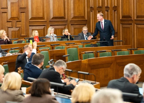 Valsts augstskolās samazinās padomju locekļu skaitu.