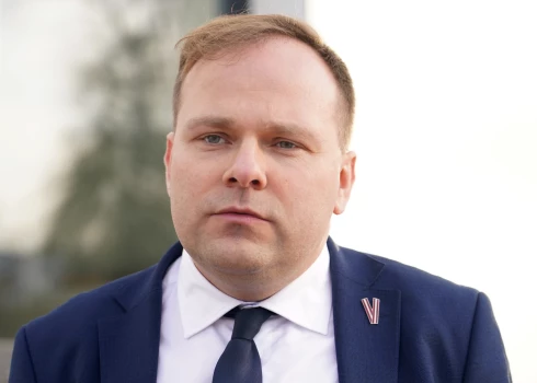  Par Siguldas novada domes mēru ievēlē Latvijas Zemnieku savienības pārstāvi Linardu Kumski.