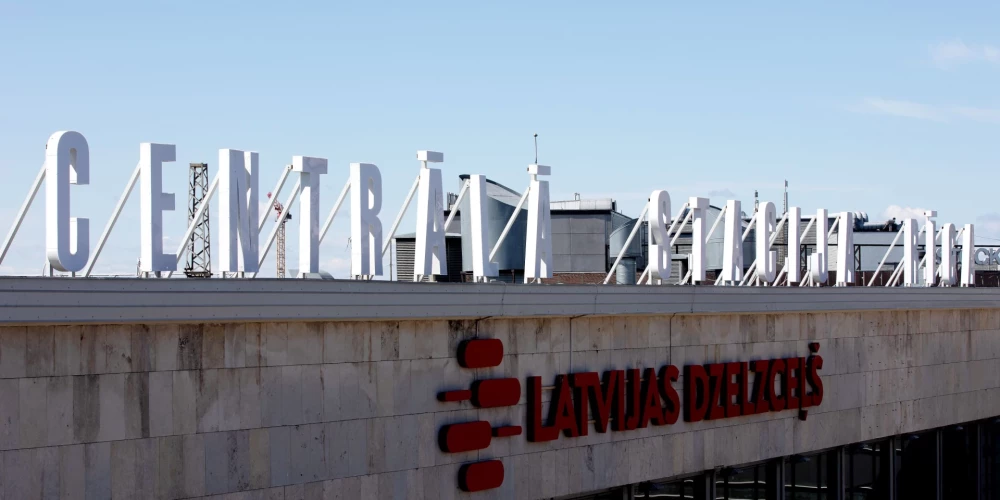 Atkāpies "Latvijas dzelzceļa" padomes priekšsēdētājs Liepiņš un padomes loceklis Ceplis.