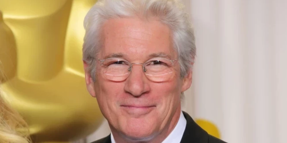 Ричард Гир раскрывает истинную причину своего исчезновения со сцены церемонии вручения премии "Оскар".