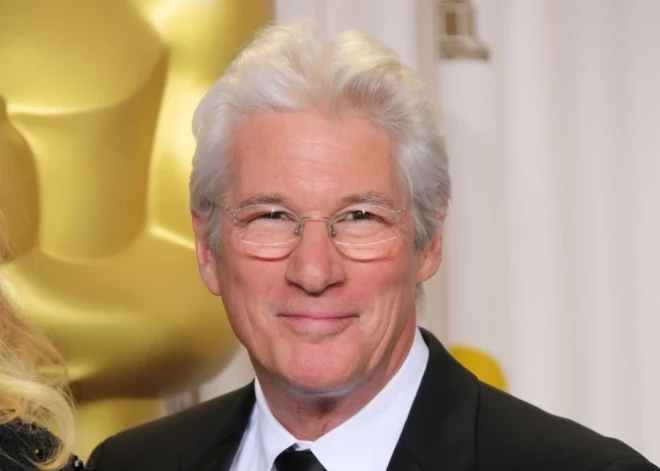 30-летняя тайна раскрыта: Ричард Гир рассказывает о запрете участвовать в церемонии "Оскар"
