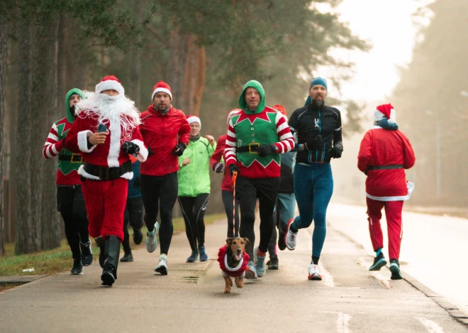 Rimi Rīgas maratona Ziemassvētku skrējiens 24. decembra rītā noritēs svētku un labdarības noskaņās