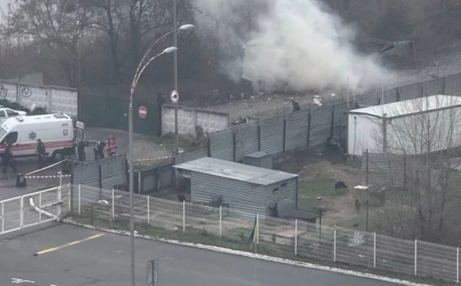 Skats uz vietu, kur nogranda sprādziens.