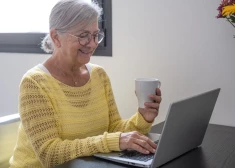 Неожиданно выяснилось, что латвийские пенсионеры тоже интересуются новыми технологиями