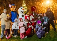 Ķekavas novadā iemirdzas Ziemassvētku eglītes