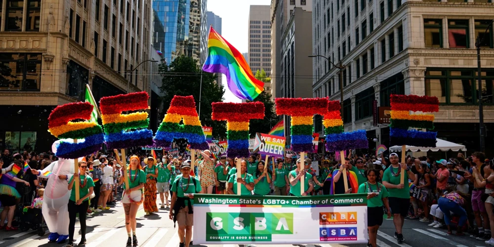 Sietlā jūnija beigās notiks tradicionālā praida nedēļa. Ironija ir tā, ka tieši šajā laikā tur paredzēta Irānas un Ēģiptes spēle (foto: Scanpix / AP)