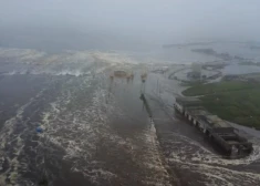 Japānu atkal satricinājusi stipra zemestrīce; izplatīts jauns cunami brīdinājums