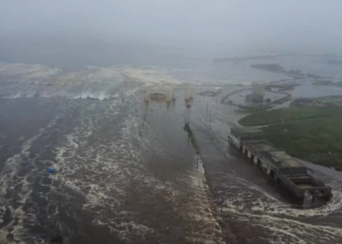Japānas ziemeļus satricina 6,7 magnitūdu zemestrīce.