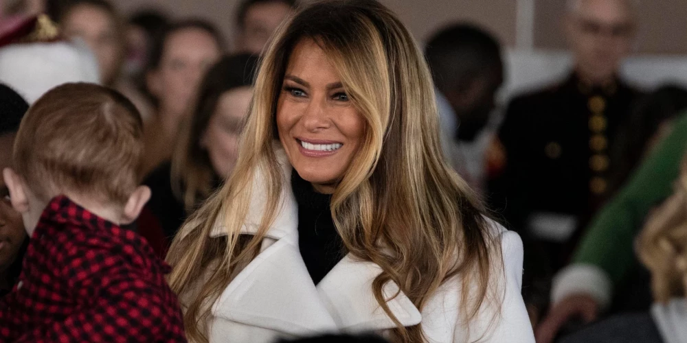 ASV pirmā lēdija Melānija Trampa labdarības pasākumā bērniem 2025. gada 8. decembrī.
