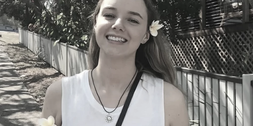 Šī gada 29. septembrī negaidīti nomirsui populāra Austrālijas ēdienu blogere Steisija Verneka.