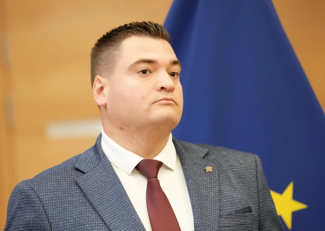 "Šis jautājums vēl nav pietiekami izdiskutēts!" Ratnieks aptur lēmumprojektu par "Rīgas namu pārvaldnieka" pārdošanu