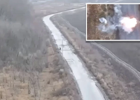 Krievi izmanto dronus, lai kontrolētu ceļu, un apzināti uzbrūk maršrutam, ko vietējie iedzīvotāji izmanto evakuācijai.