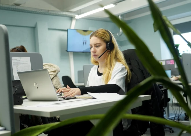 Pret mobilo sakaru operatoru ierosina administratīvo lietu par maksas pakalpojuma automātisku pieslēgšanu bez klienta piekrišanas