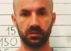 Recidīvists jau ceturto reizi izbēg no cietuma, šoreiz "bēgšanas burvis" atstājis muļķos Milānas stingrā režīma cietuma apsardzi