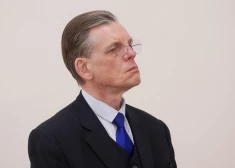 Эйнар Репше признает приватизационные сертификаты ошибкой и объясняет крах "Банка Балтия"