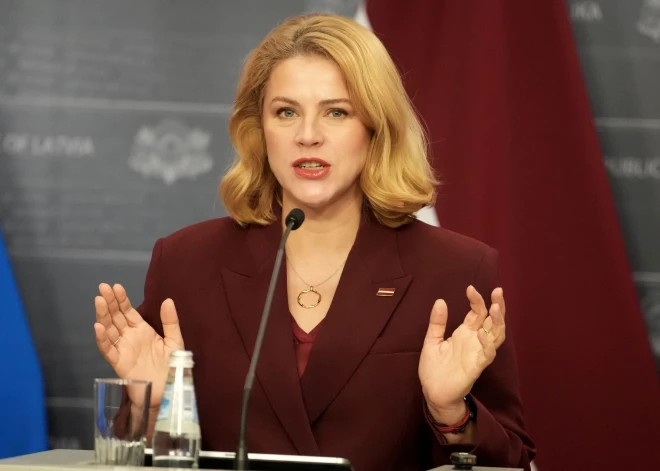 Siliņa: apgalvojumi, ka Latvija nebūvēs "Rail Baltica" posmu no Rīgas līdz Igaunijai, ir tikai baumas