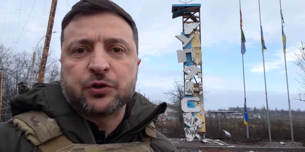 Volodimirs Zelenskis pie Kupjanskas robežzīmes.