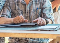 Больше никаких пачек справок - о вас и так все узнают: Латвия планирует изменить подачу документов для нуждающихся