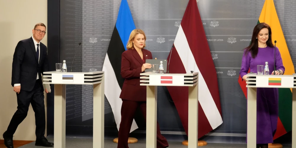 В пятницу в Риге под председательством премьер-министра Латвии Эвики Силини состоялось заседание премьер-министров Совета министров стран Балтии, в котором приняли участие премьер-министр Эстонии Кристен Михал и премьер-министр Литвы Инга Ругиниене. 