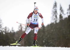 Baiba Bendika kļūdās divos šāvienos, bet Austrijas sprintā pārliecinoši ieslēpo punktos