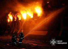 VIDEO: Krievijas gaisa triecienā Odesas apgabalā bojāts Turcijas prāmis