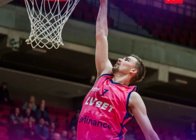 "Rīgas zeļļi” Liepājā izcīna uzvaru, “Ventspils” mājās pārspēj “Keila”