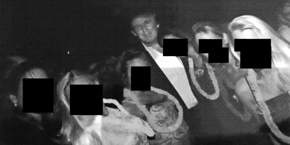 Publiskoti jauni attēli no Epstīna īpašuma, kuros redzami pasaules ietekmīgākās personas.