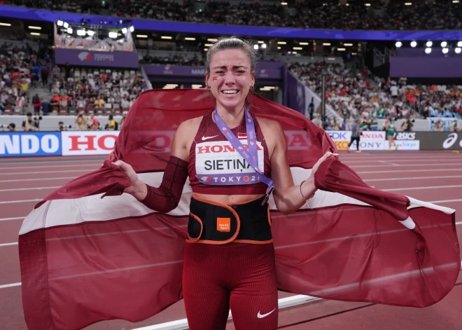 Pretrunīgā naudas dalīšana, agresori izslēdz Latvijas jaunos futbolistus un praida nedienas – aizejošā nedēļa sportā