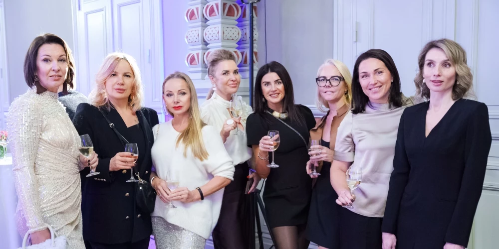 12 декабря в Рижском русском театре Михаила Чехова состоялась премьера спектакля режиссера Мартиньша Калиты «Путешествие в полночь».