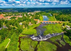 Туристам в Кулдиге могут добавить новую строку в счет: куда пойдут деньги