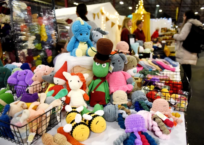 Крупнейшая в Балтии трехдневная Рождественская ярмарка Baltic EXPO проходит с 12 по 14 декабря в Международном выставочном центре на Кипсале и снова радует Ригу уникальными, душевными подарками. 