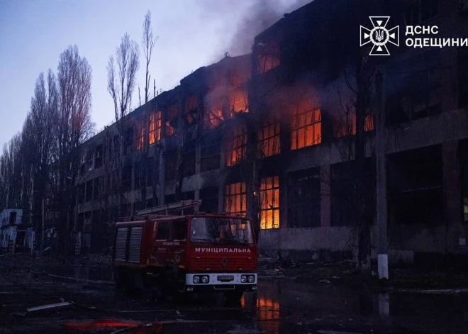 Украина не принимает предложенный США "мирный план", но Белый дом продолжает давить. Эксперты - о перспективах завершения войны в короткие сроки