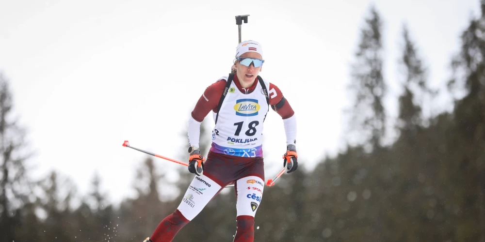 Latvijas biatlonistes Pasaules kausa stafetē finišē 18. vietā.