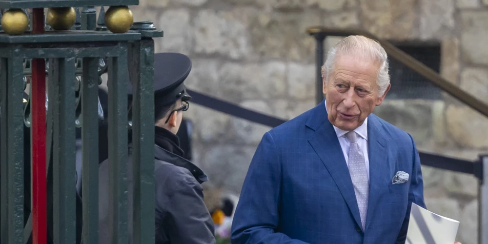 Karalis Čārlzs III mudina aktīvi izmantot vēža skrīninga programmas.