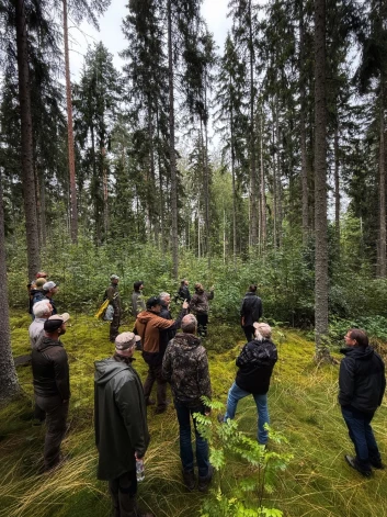 Laika posmā no pagājušā gada janvāra līdz šā gada 30. septembrim mūsu mežsaimnieki apciemoja dažādas mežu platības Latvijā, Baltijā un Eiropā. Foto: no Ivitas Jakušonokas personīgā arhīva.