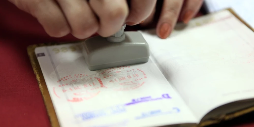 3000 eiro par Latvijas vīzu. 