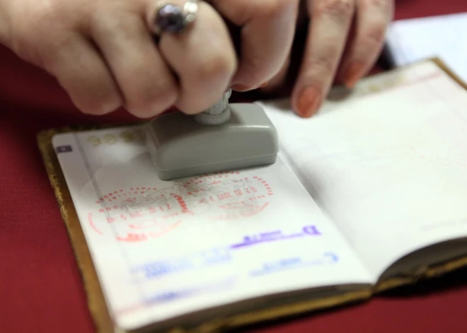 3000 eiro par Latvijas vīzu: kā trešo valstu pilsoņi iekrīt krāpnieku shēmās 